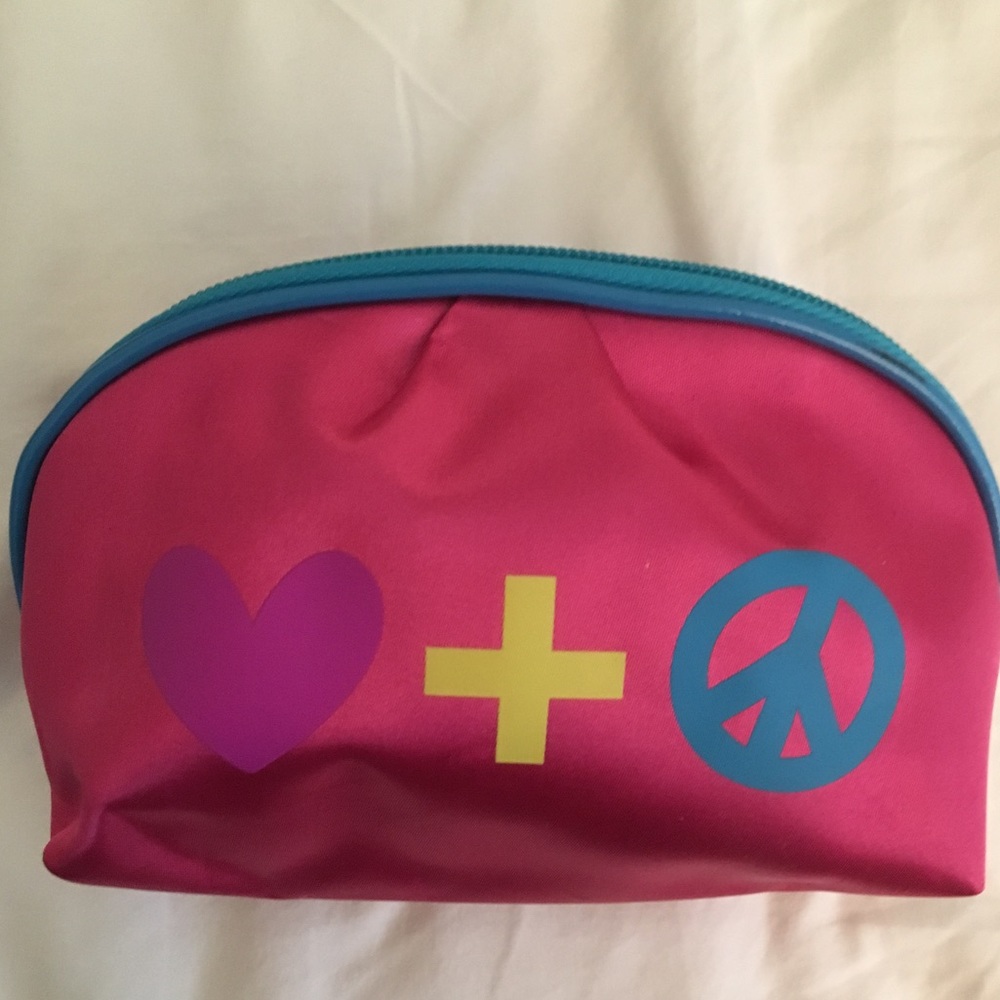 Small zip pouch